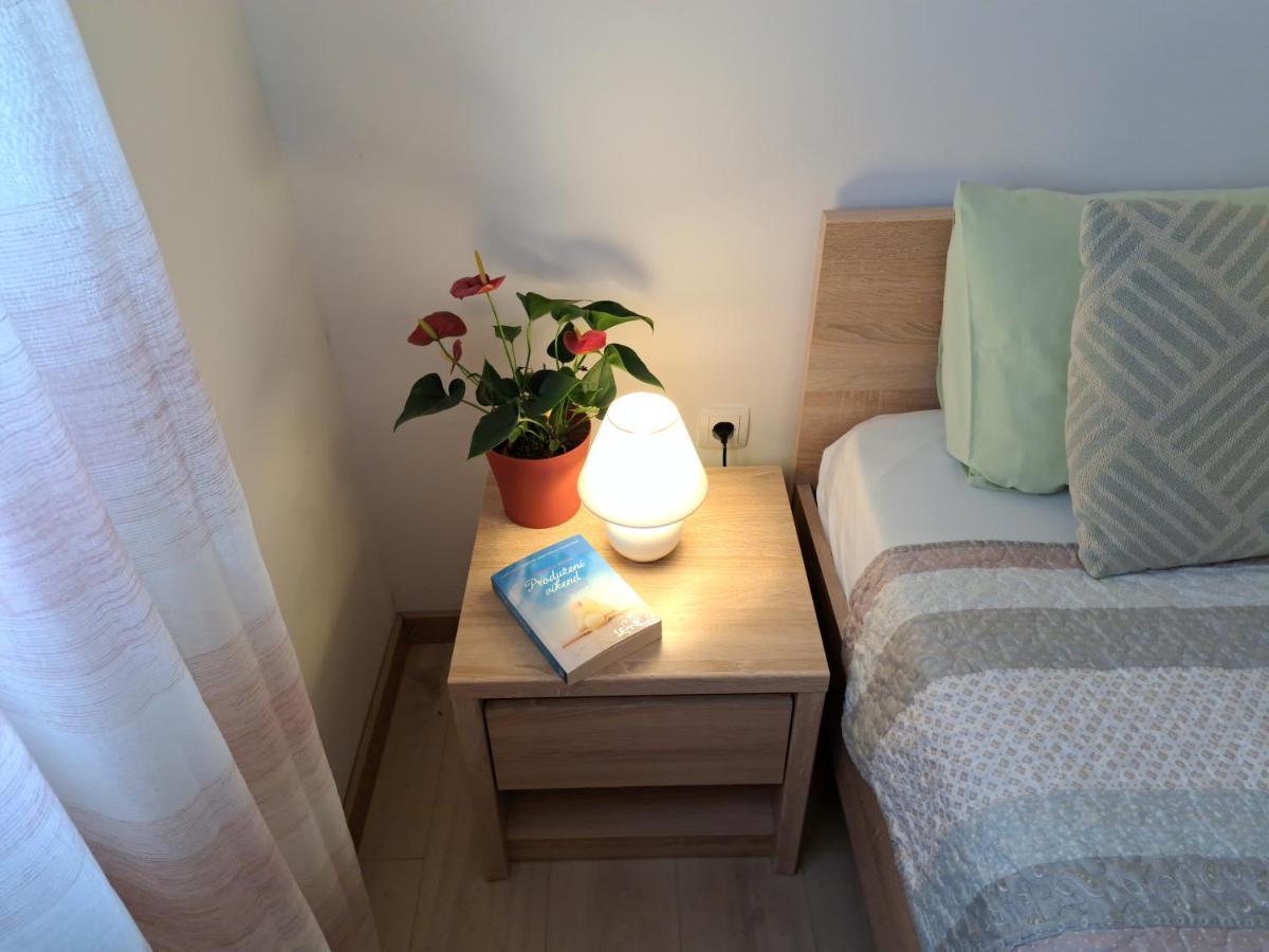 Holiday Apartman Kaštela Esterno foto