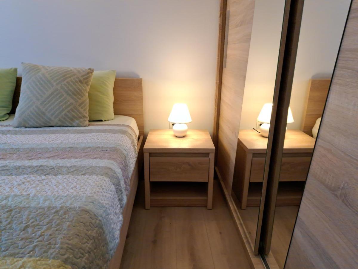 Holiday Apartman Kaštela Esterno foto