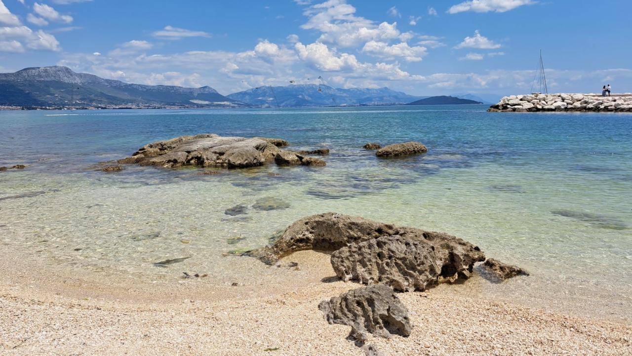 Holiday Apartman Kaštela Esterno foto